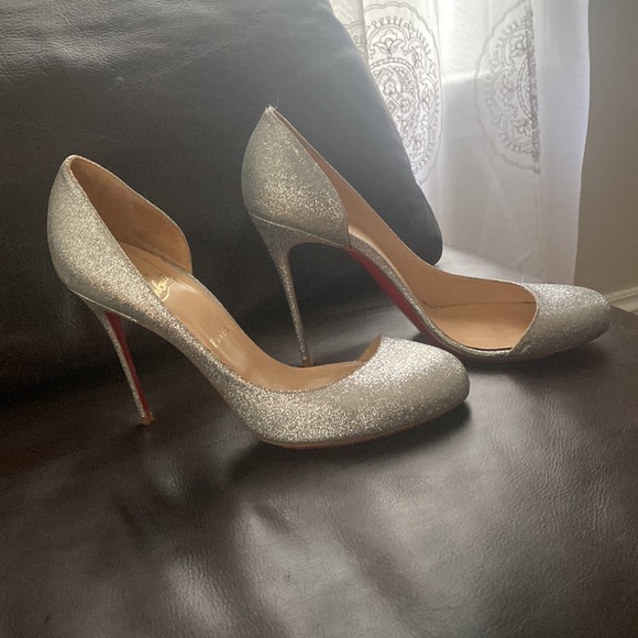Like New!!! Christian Louboutin Glitter Pumps - Picture 4 of 9